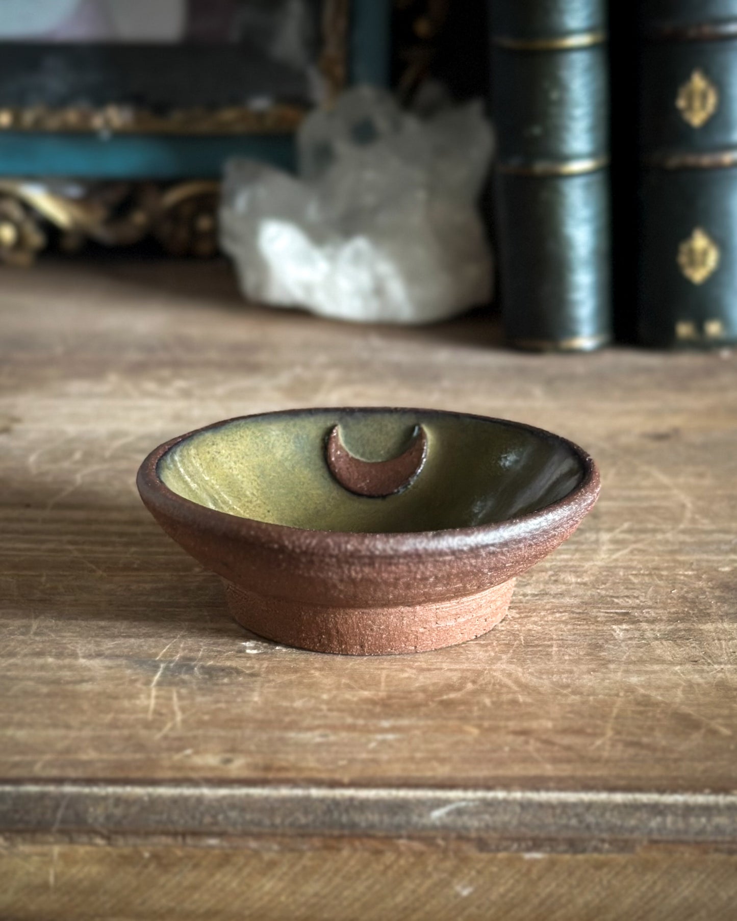 Offering Dish - Mosslight