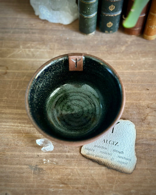 Algiz Offering Bowl - Starlight