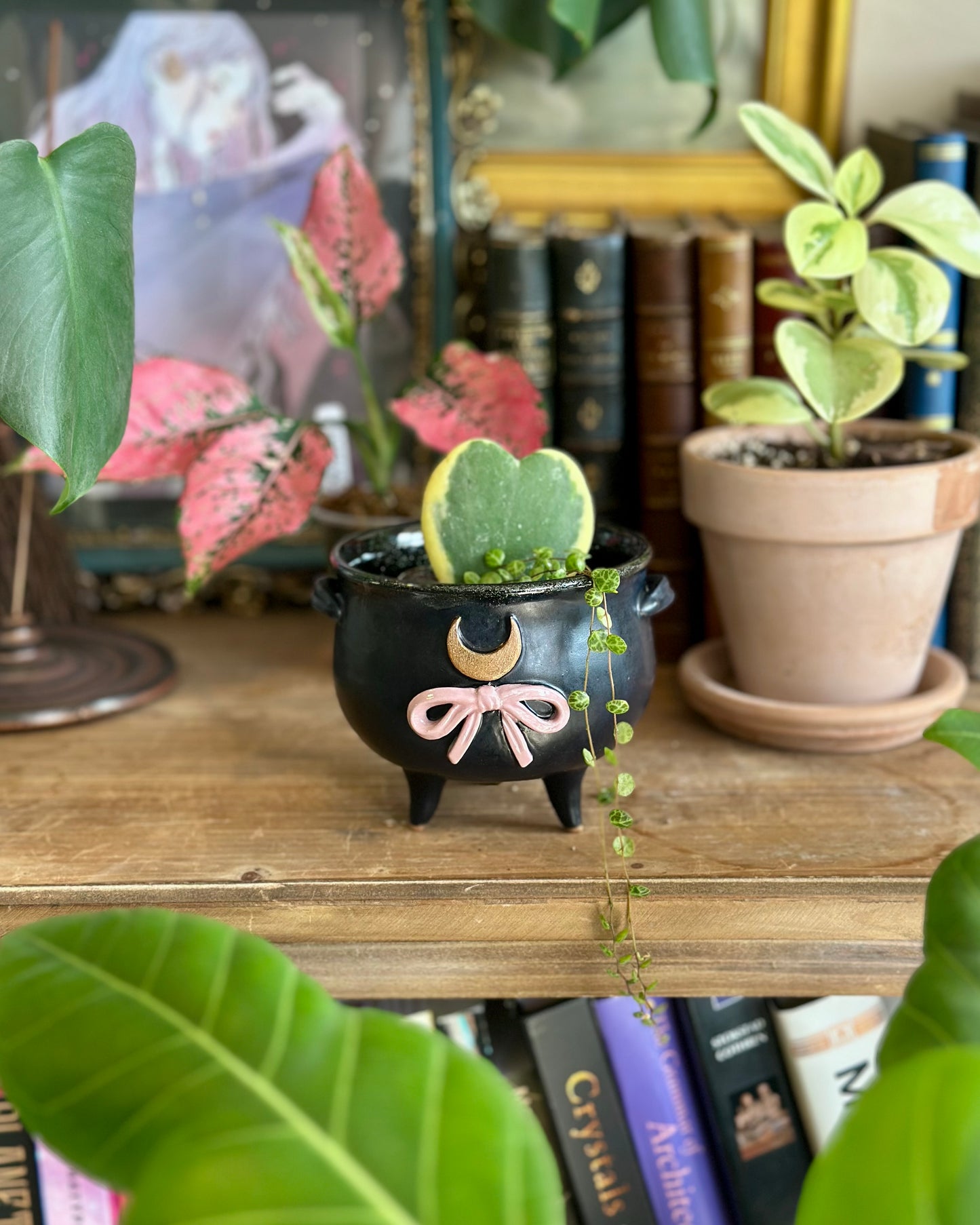 Crescent Bow Cauldron